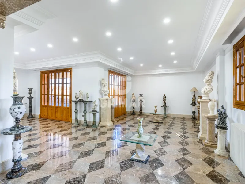 Villa in Villanueva de La Cañada - Madrid