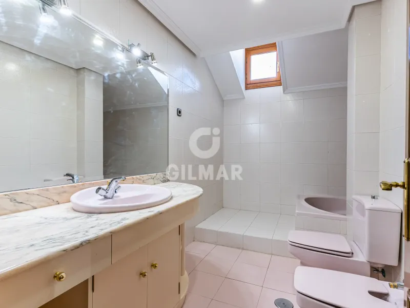Villa in Villanueva de La Cañada - Madrid