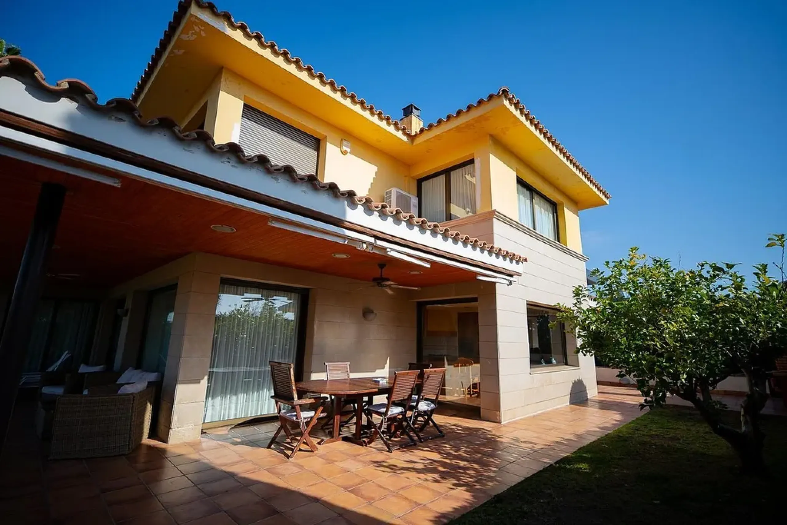 Impressive Villa in Can Teixidó, Alella, Barcelona