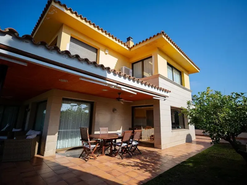 Impressive Villa in Can Teixidó, Alella, Barcelona