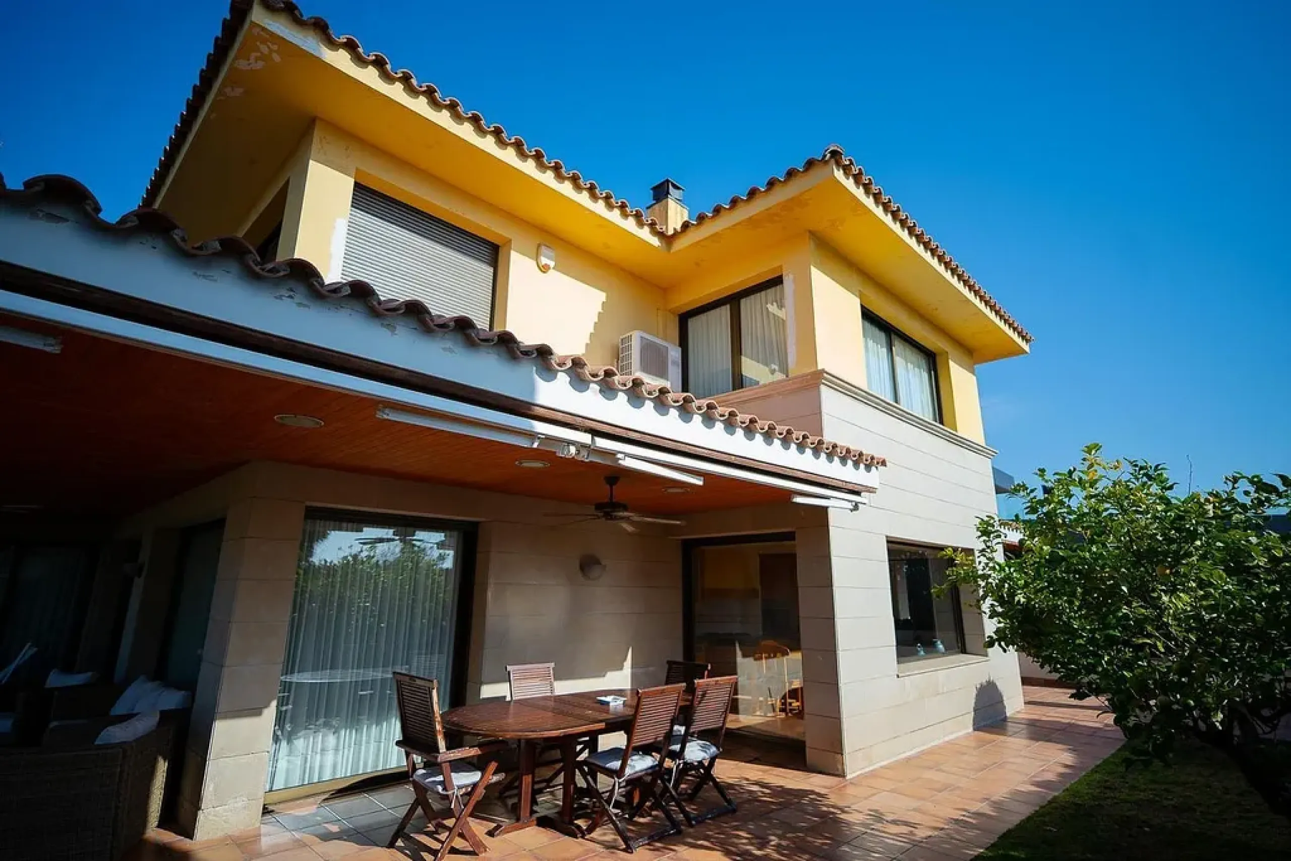 Impressive Villa in Can Teixidó, Alella, Barcelona