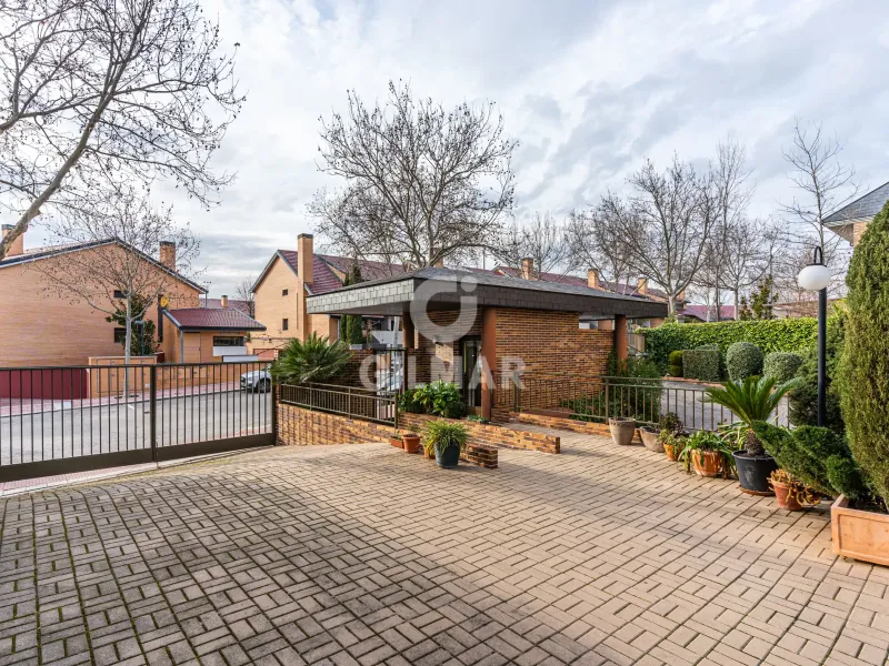 Duplex penthouse in Boadilla del Monte - Madrid