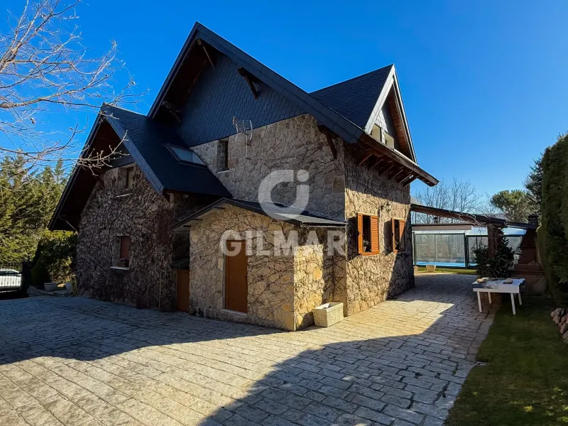 Villa in Navacerrada - Madrid