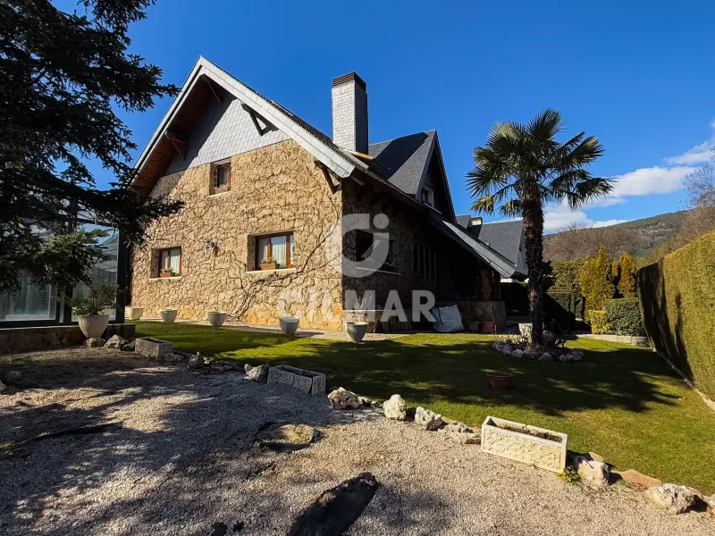 Villa in Navacerrada - Madrid