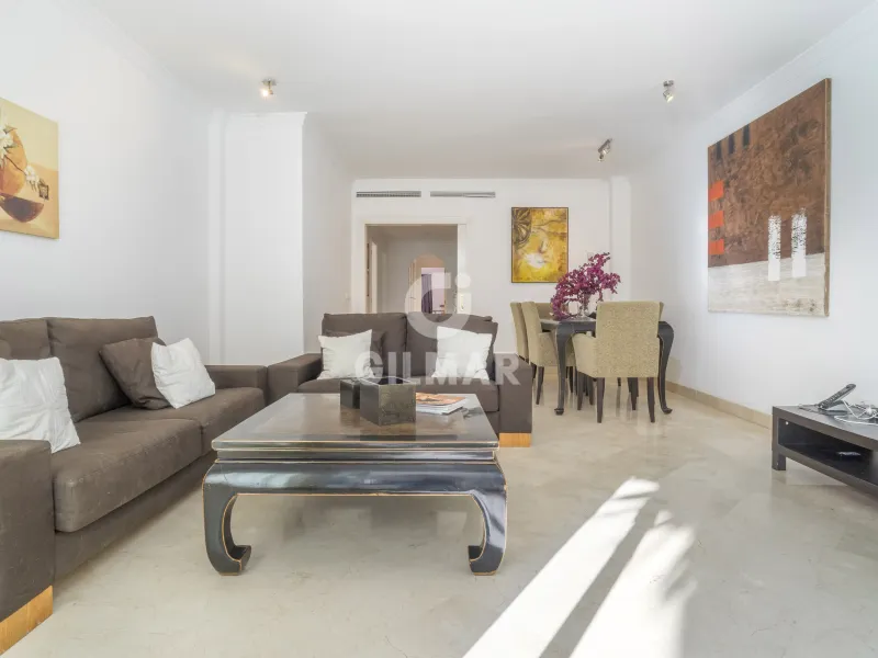 Apartment in Nueva Andalucía - Málaga