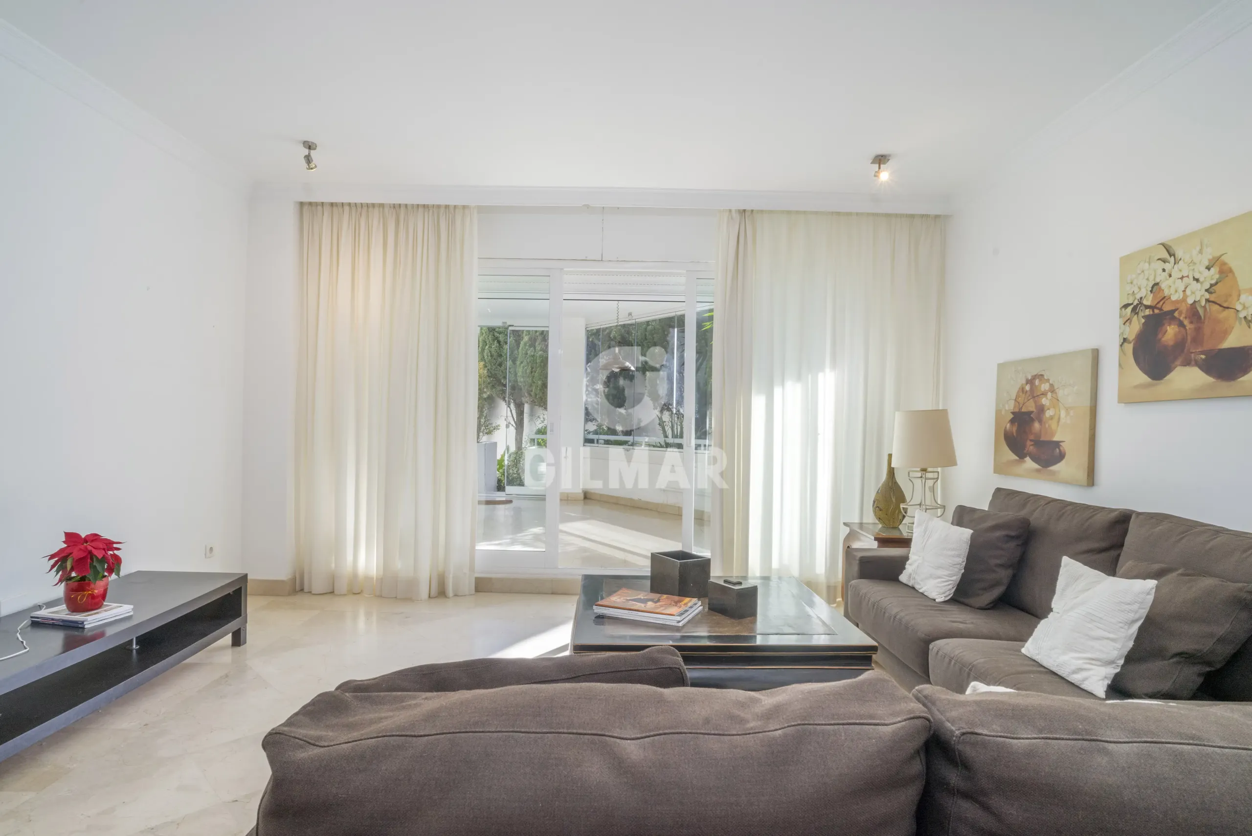 Apartment in Nueva Andalucía - Málaga