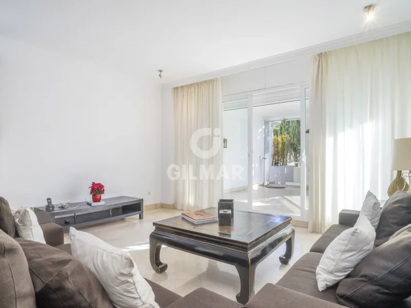 Apartment in Nueva Andalucía - Málaga