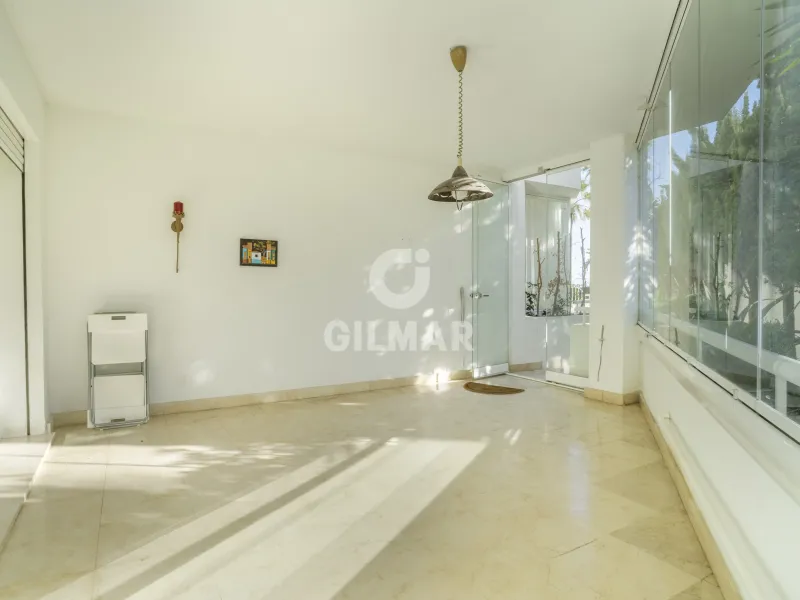 Apartment in Nueva Andalucía - Málaga