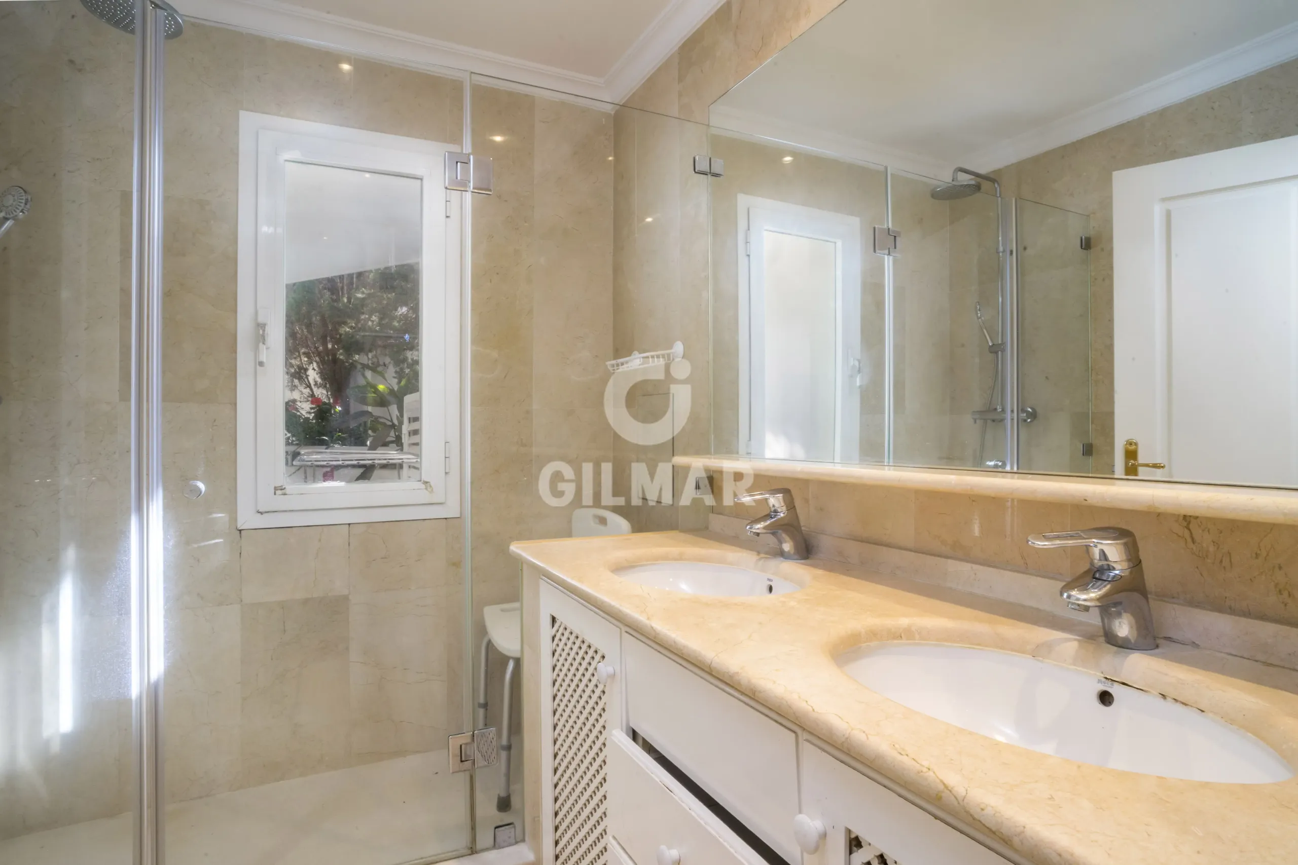 Apartment in Nueva Andalucía - Málaga