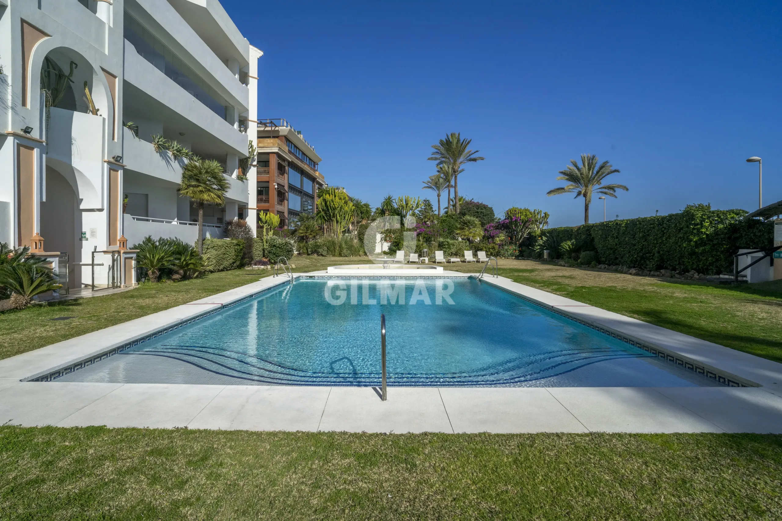 Apartment in Nueva Andalucía - Málaga