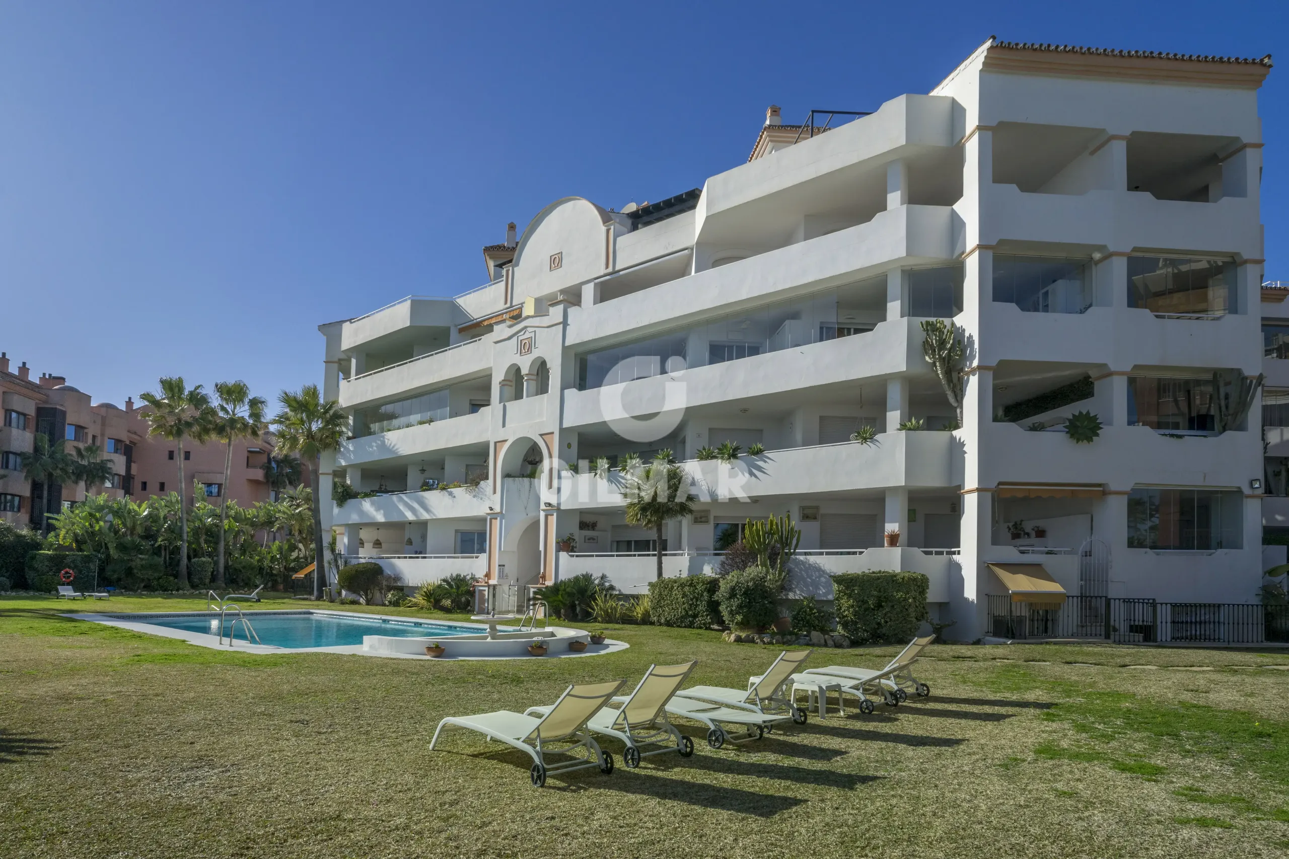 Apartment in Nueva Andalucía - Málaga