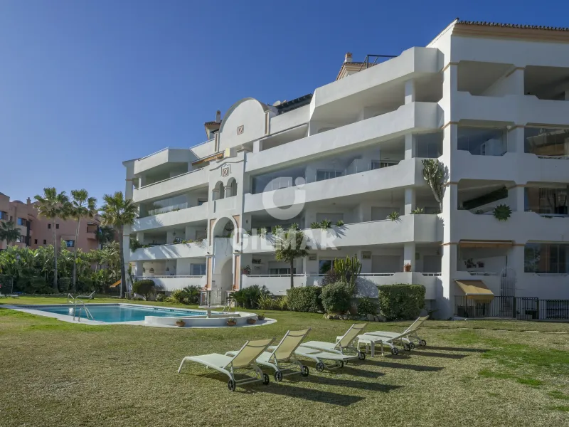 Apartment in Nueva Andalucía - Málaga