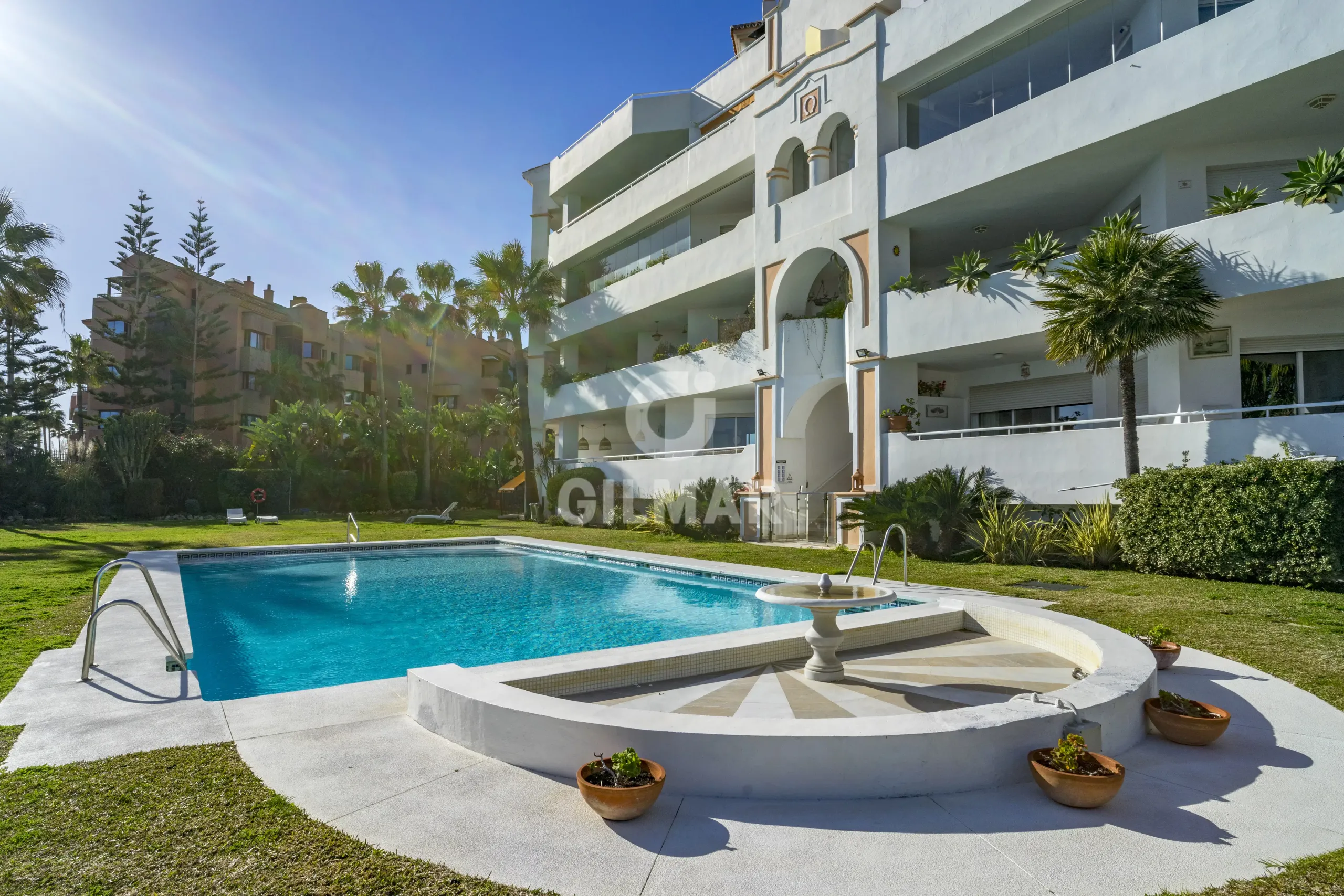 Apartment in Nueva Andalucía - Málaga