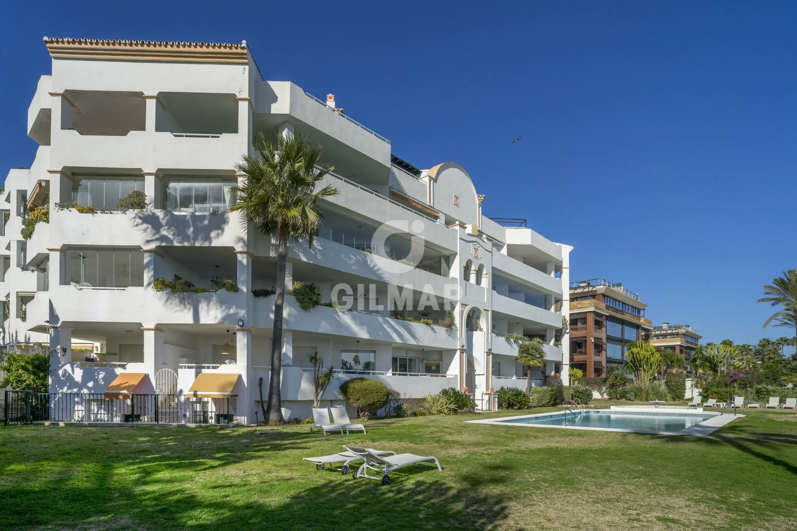 Apartment in Nueva Andalucía - Málaga