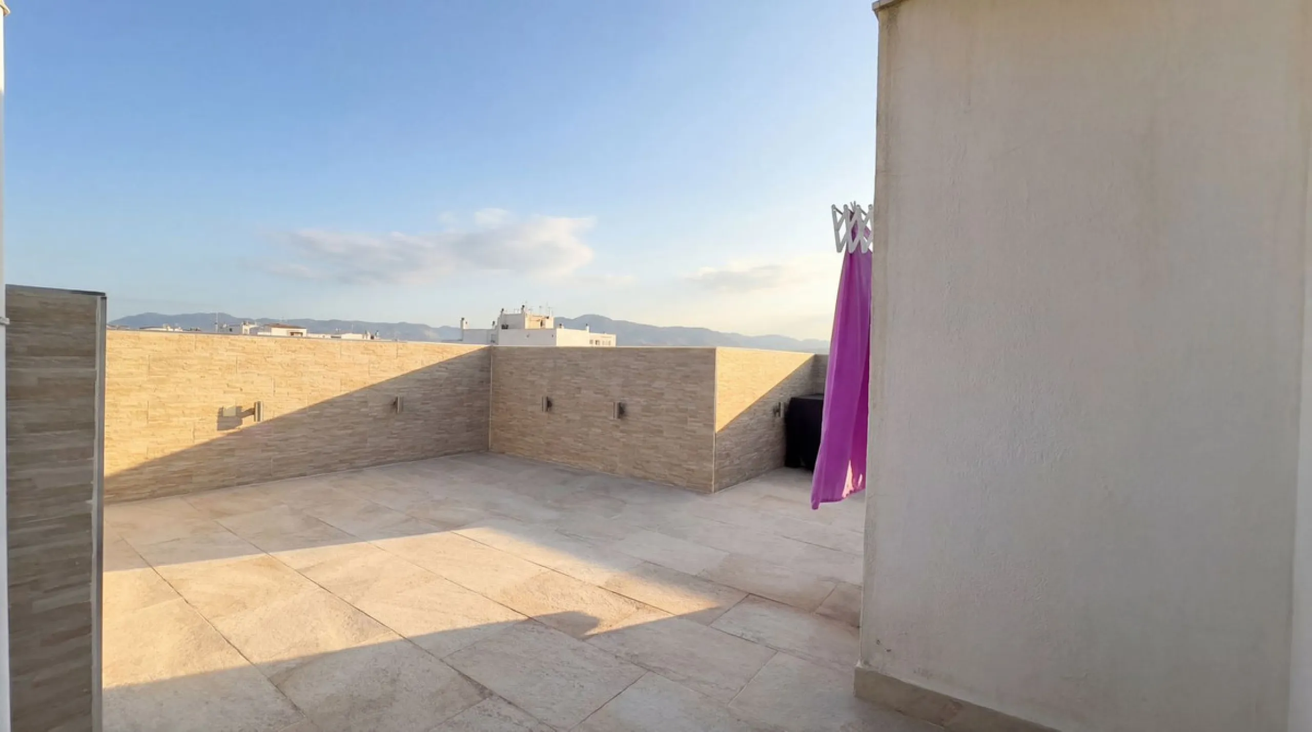 Spacious and stylish apartment with rooftop terrace and additional living level in the heart of Ronda