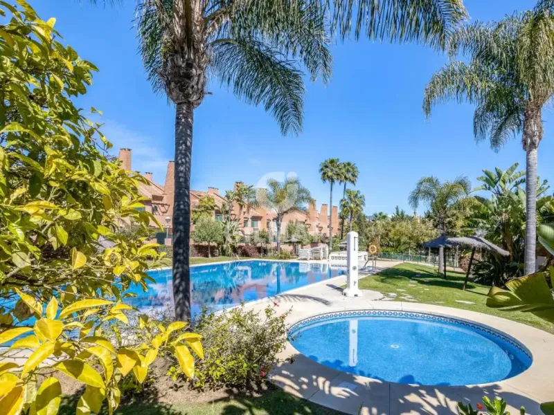 Townhouse in Marbella Este - Málaga