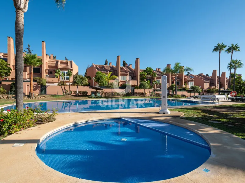 Townhouse in Marbella Este - Málaga