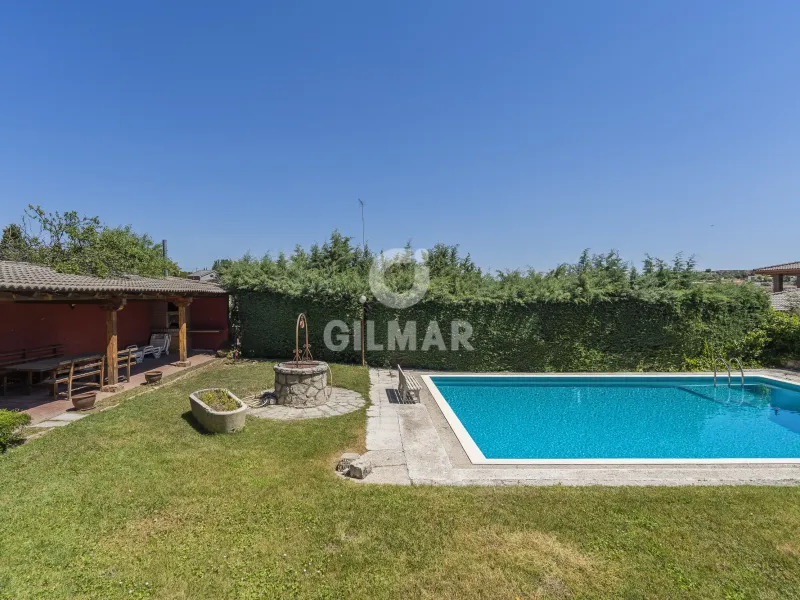 Villa in El Molar - Madrid