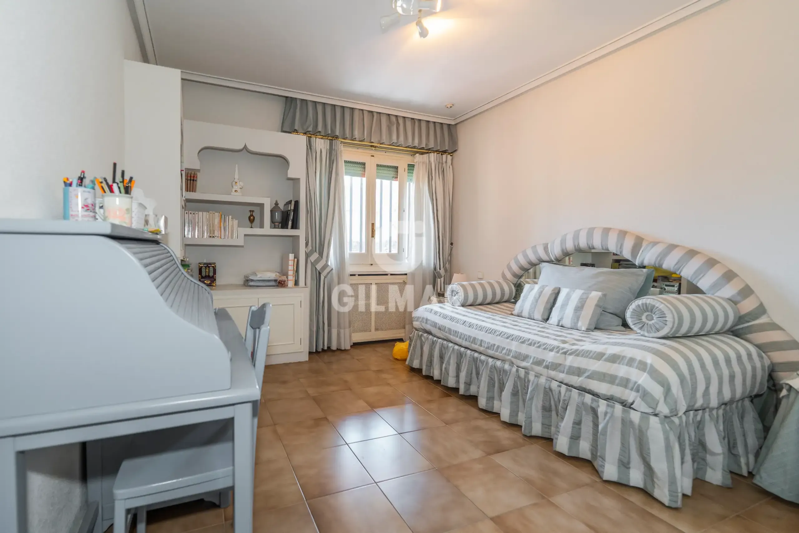 Villa in El Molar - Madrid
