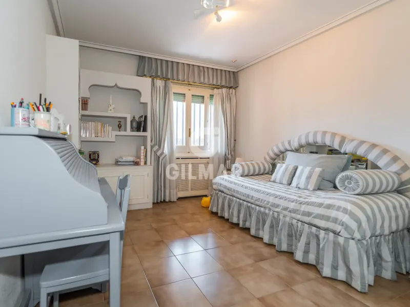 Villa in El Molar - Madrid