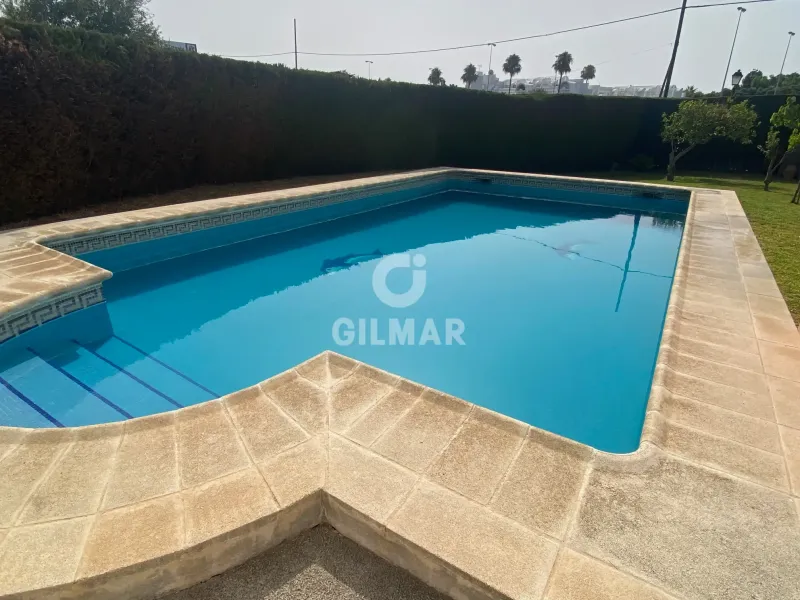 Villa in Estepona Este - Málaga