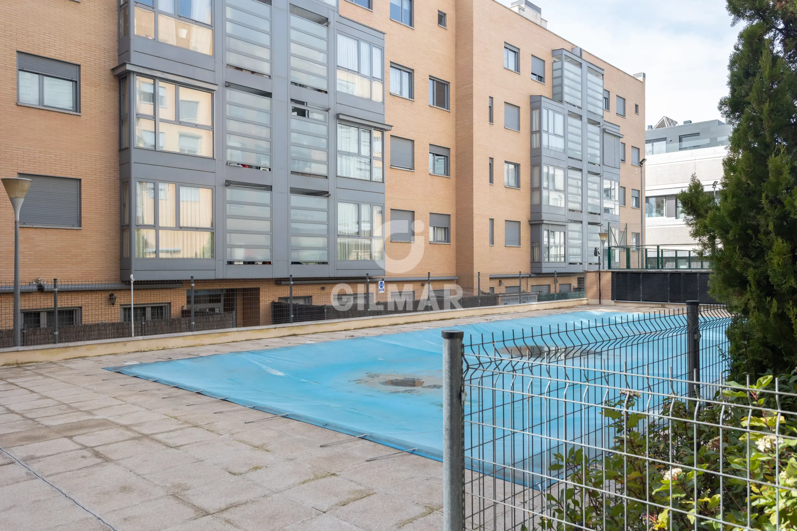 Ground floor apartment in Peñagrande - Madrid
