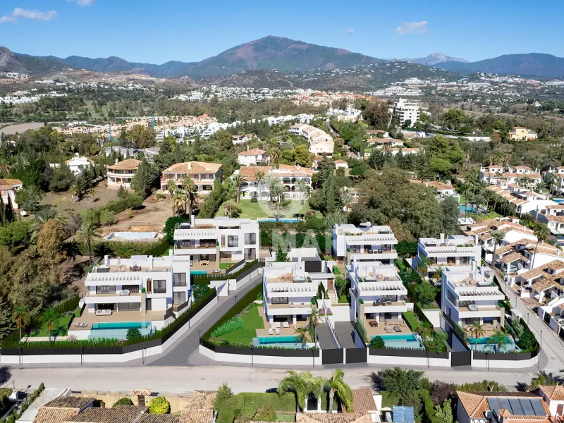 Villa in Estepona Este - Málaga