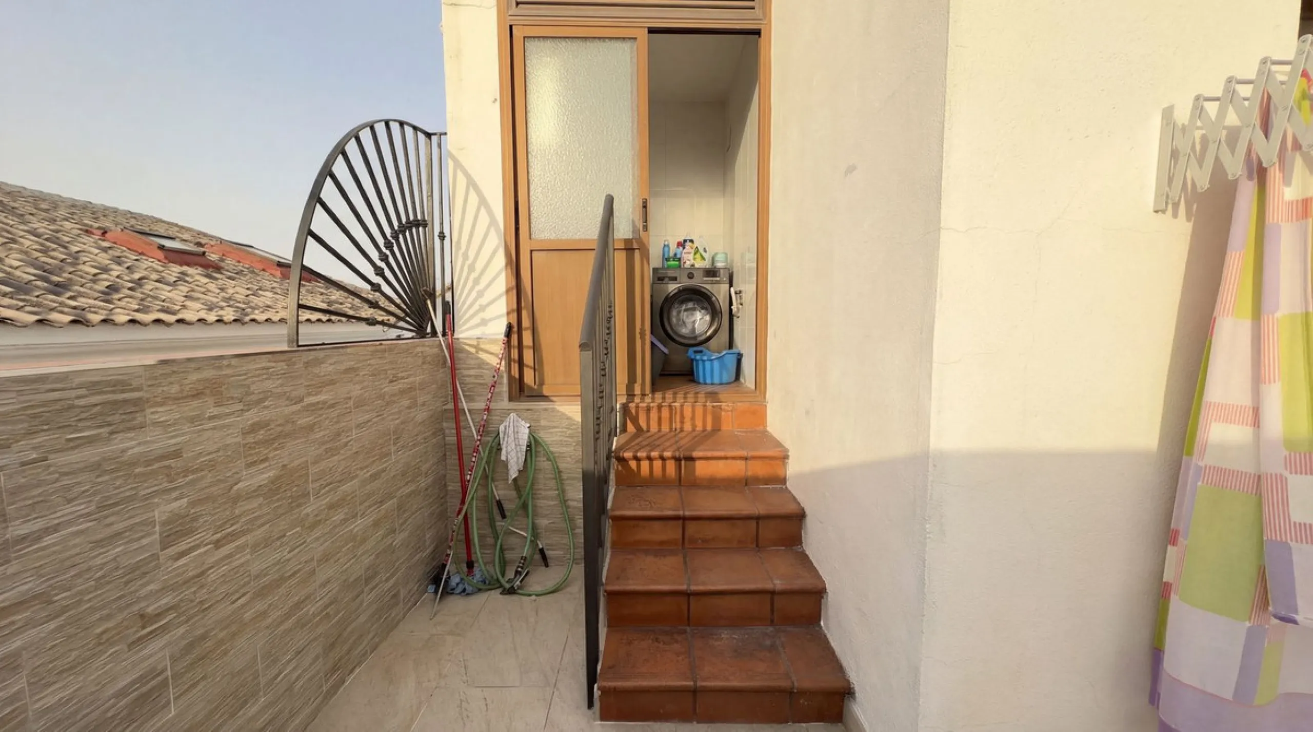 Spacious and stylish apartment with rooftop terrace and additional living level in the heart of Ronda