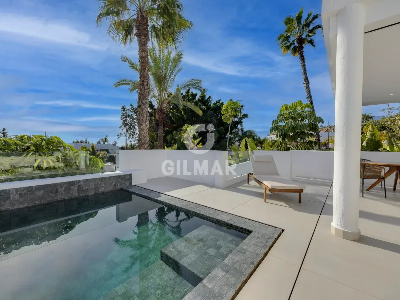 Apartamento en Estepona Este - Málaga
