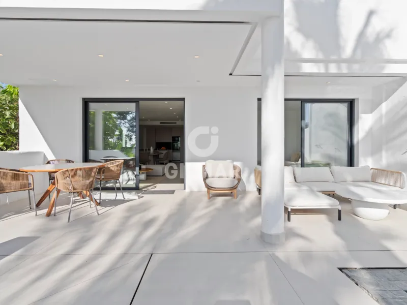 Apartamento en Estepona Este - Málaga