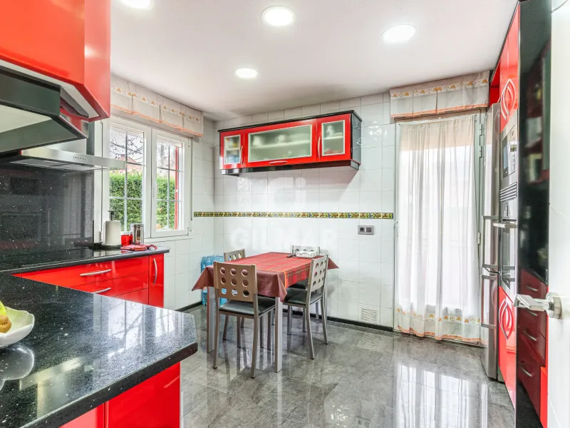 Chalet Independiente en Arroyomolinos - Madrid