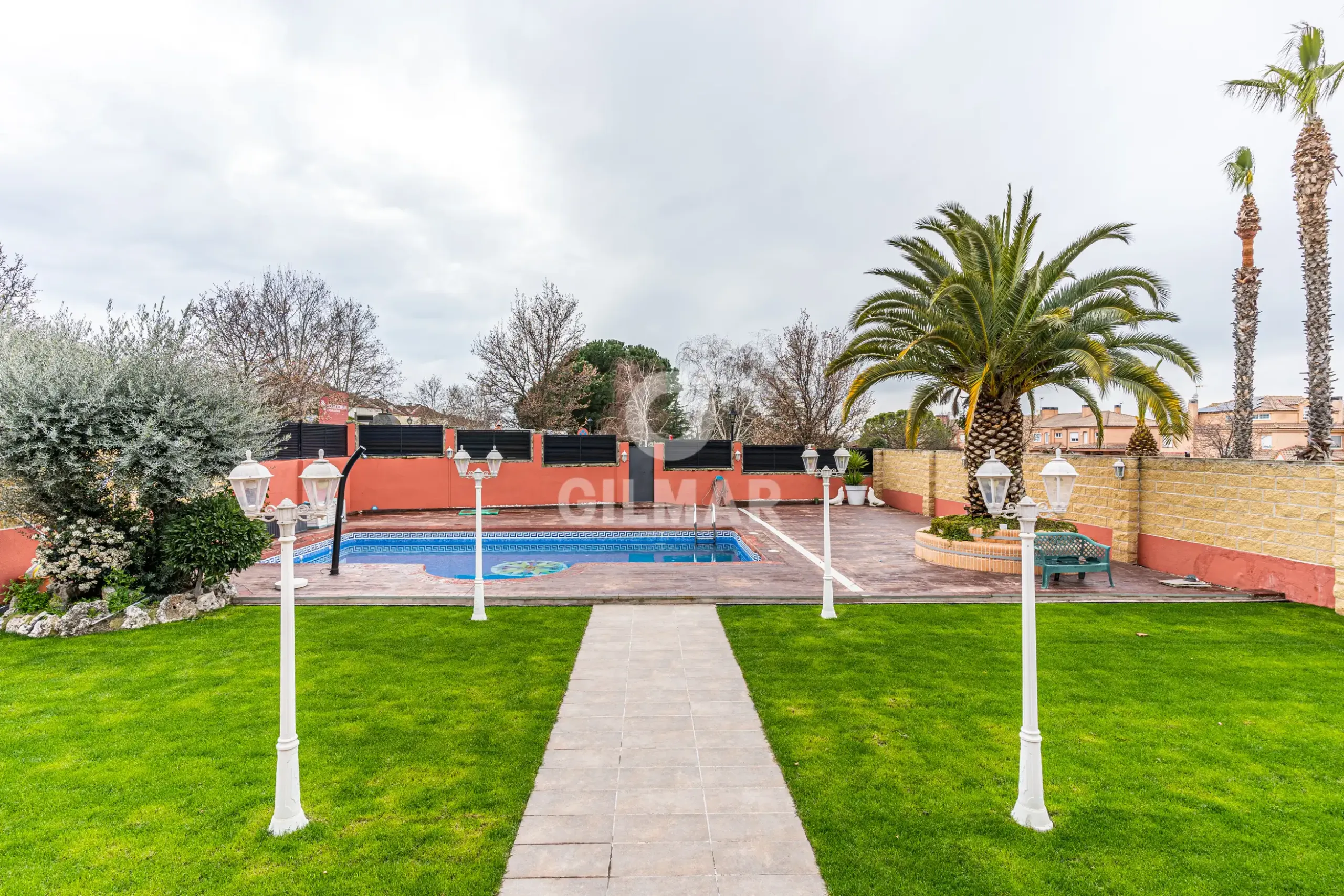 Chalet Independiente en Arroyomolinos - Madrid