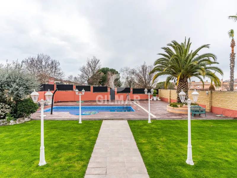 Chalet Independiente en Arroyomolinos - Madrid