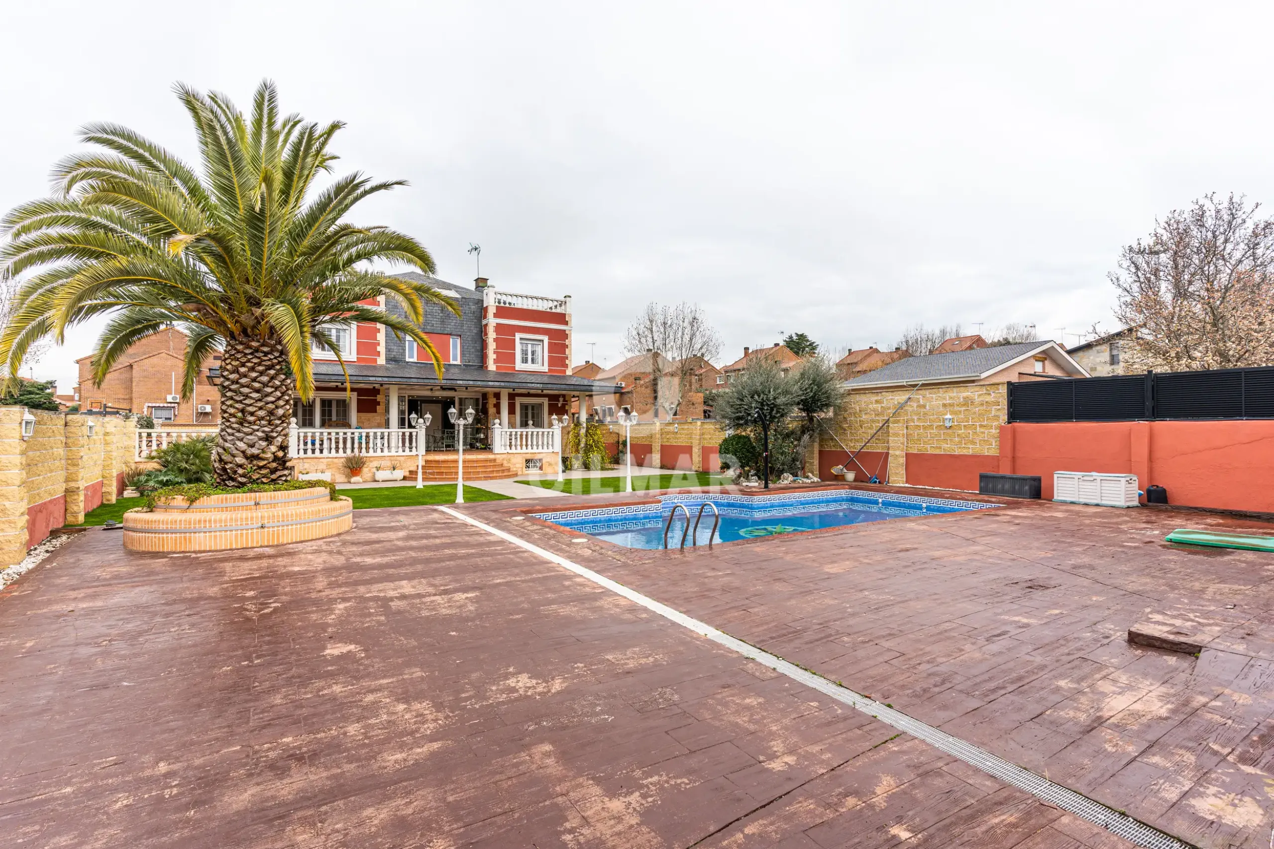 Chalet Independiente en Arroyomolinos - Madrid