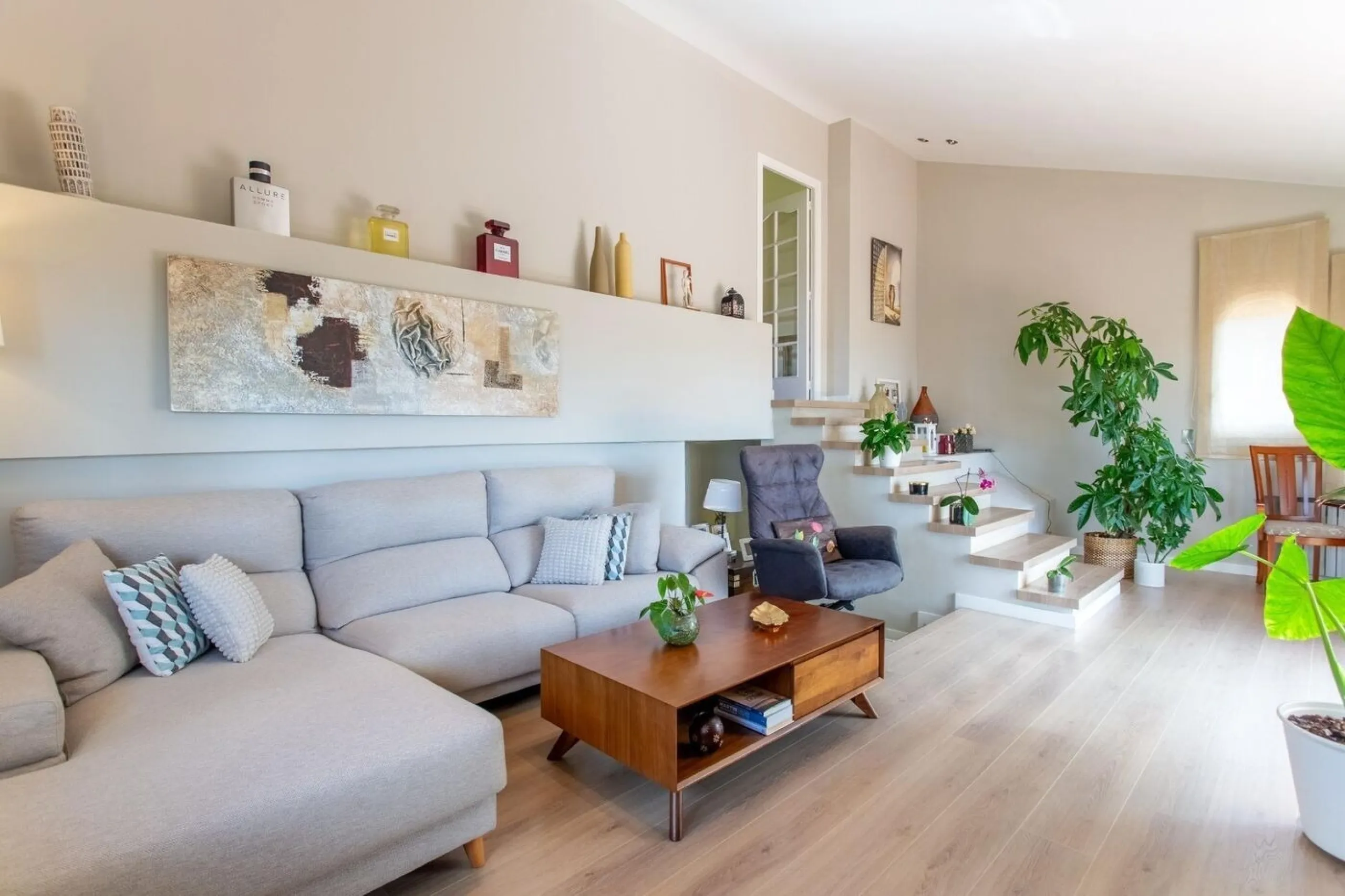 Mediterranean-Style Villa with Sea Views and Pool in Alella, Barcelona