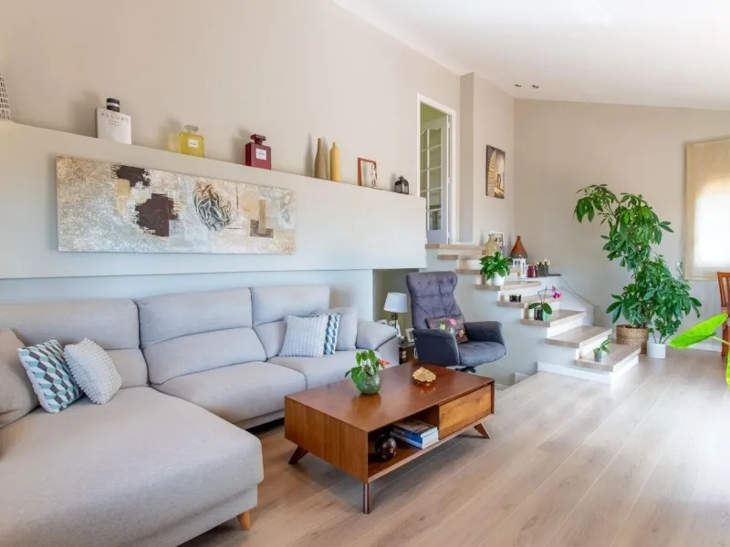 Mediterranean-Style Villa with Sea Views and Pool in Alella, Barcelona