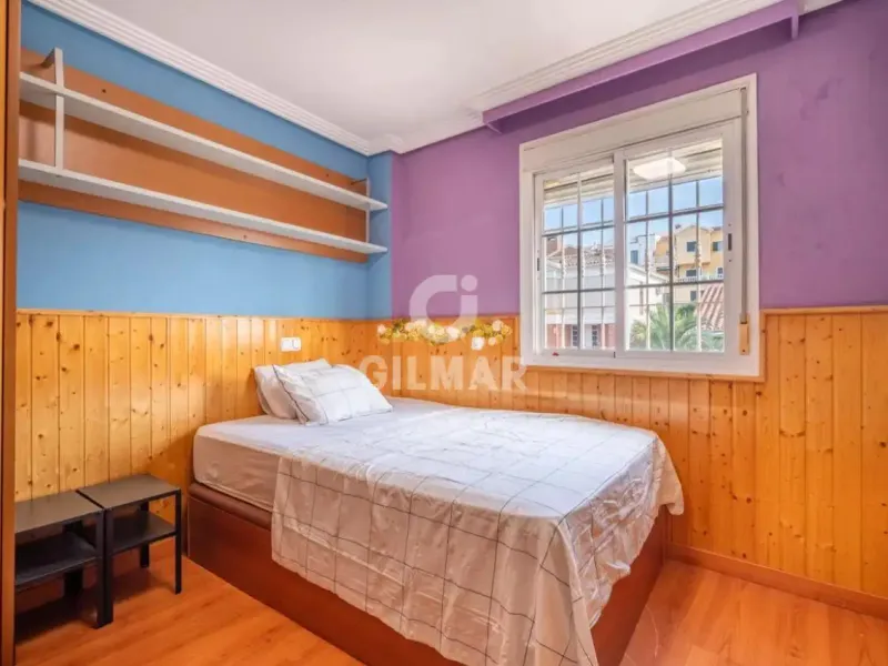 Chalet Pareado en Puerto de la Torre - Málaga