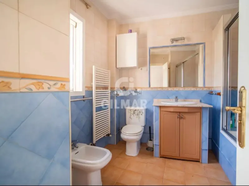 Chalet Pareado en Puerto de la Torre - Málaga