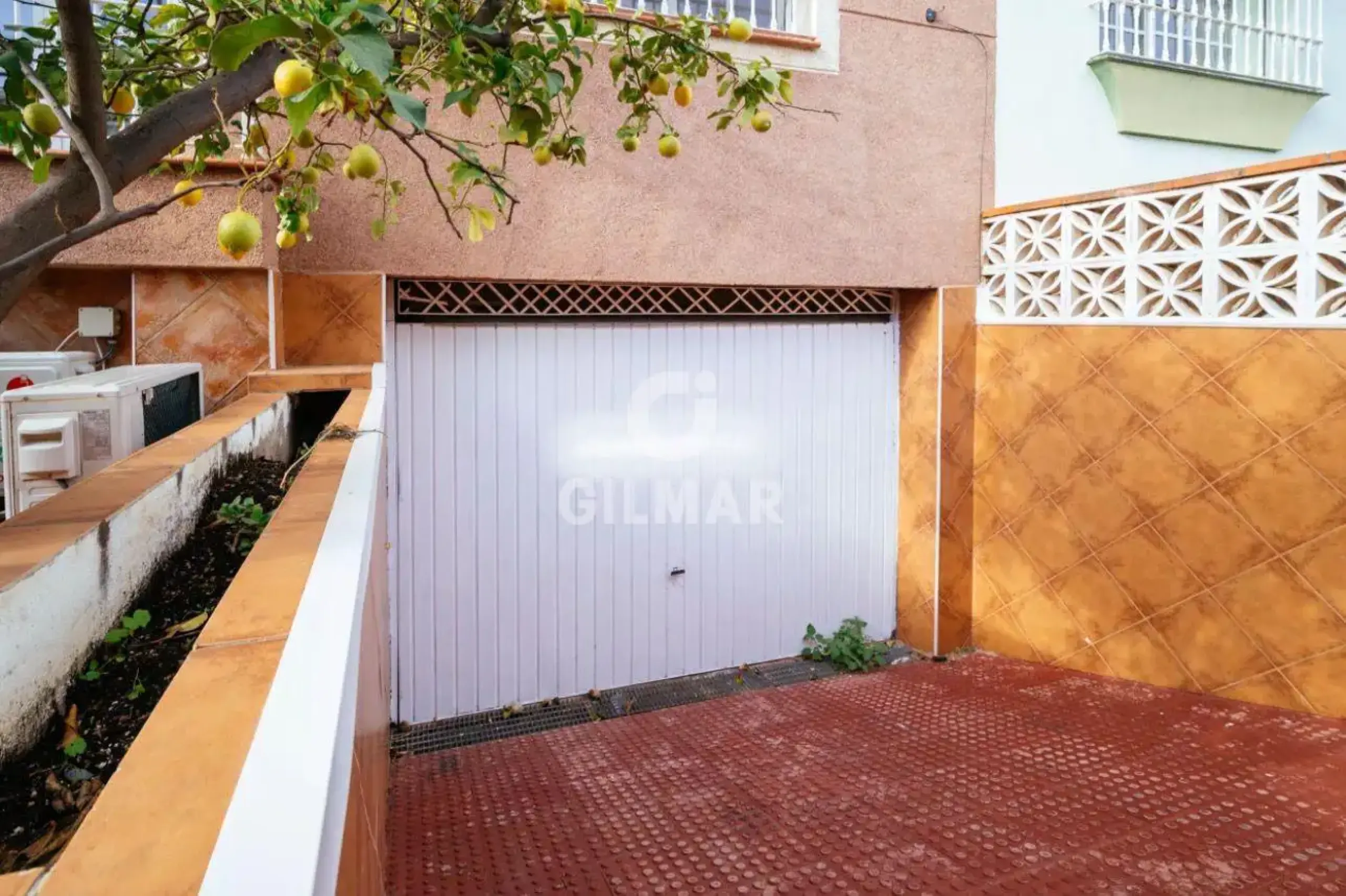 Chalet Pareado en Puerto de la Torre - Málaga