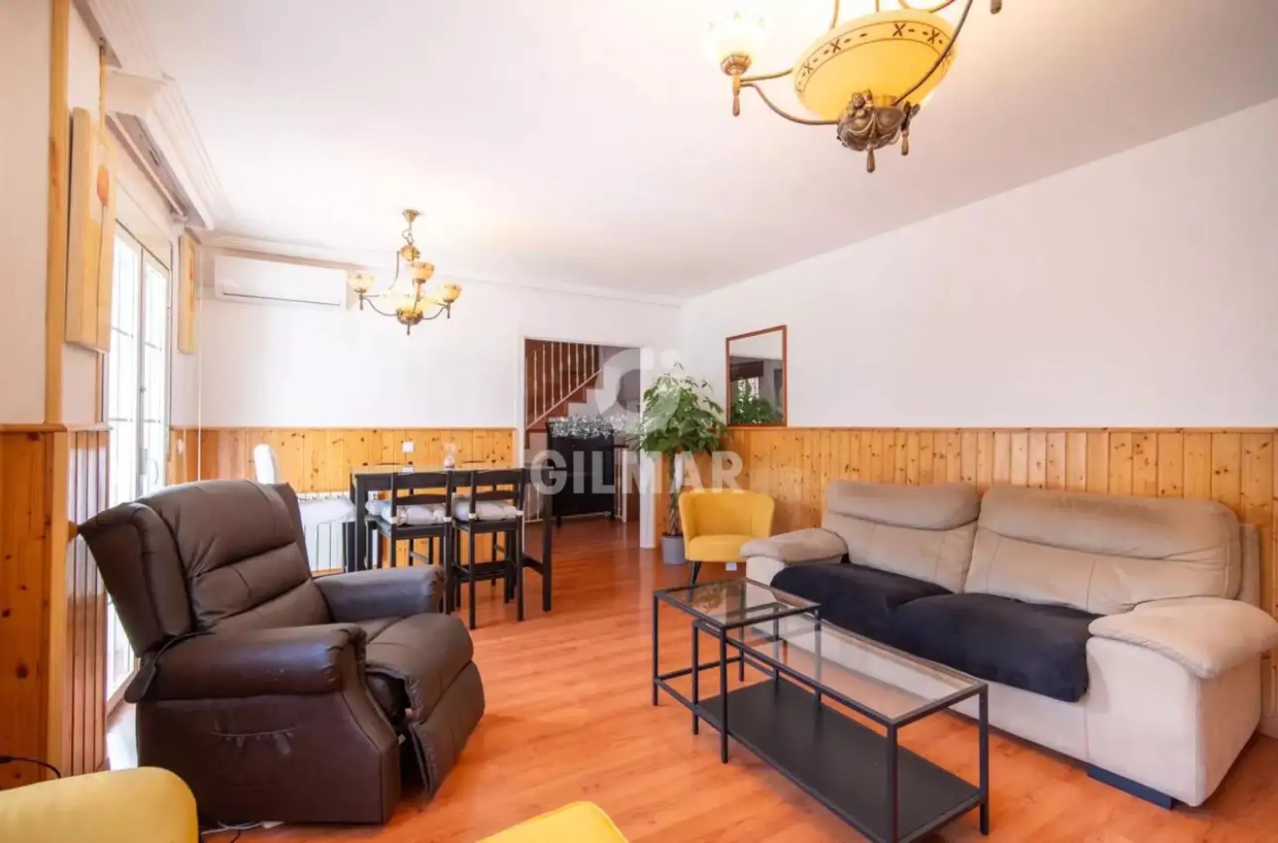 Chalet Pareado en Puerto de la Torre - Málaga