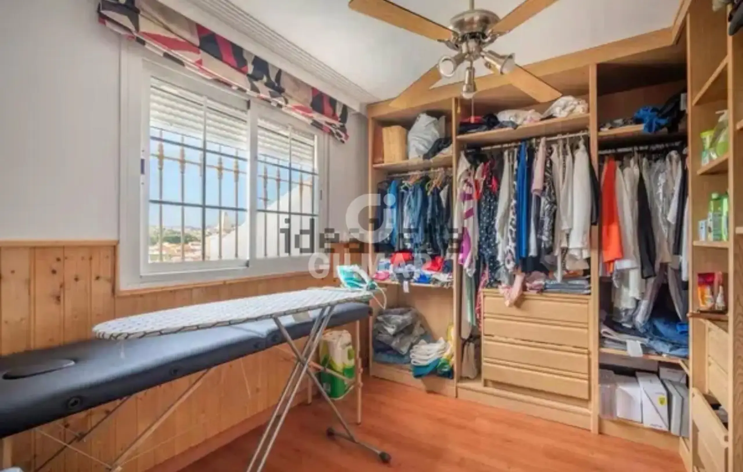 Chalet Pareado en Puerto de la Torre - Málaga