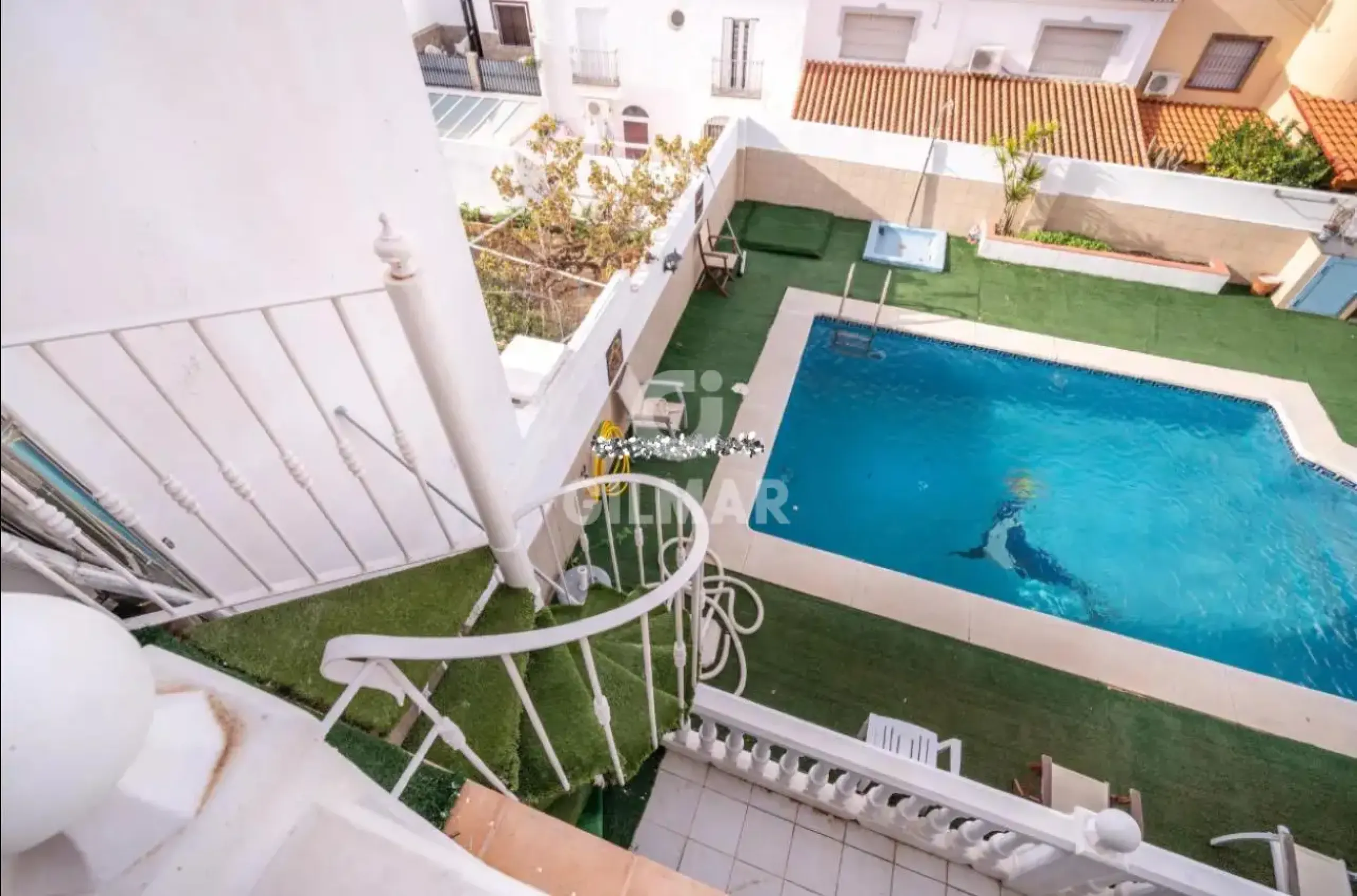Chalet Pareado en Puerto de la Torre - Málaga