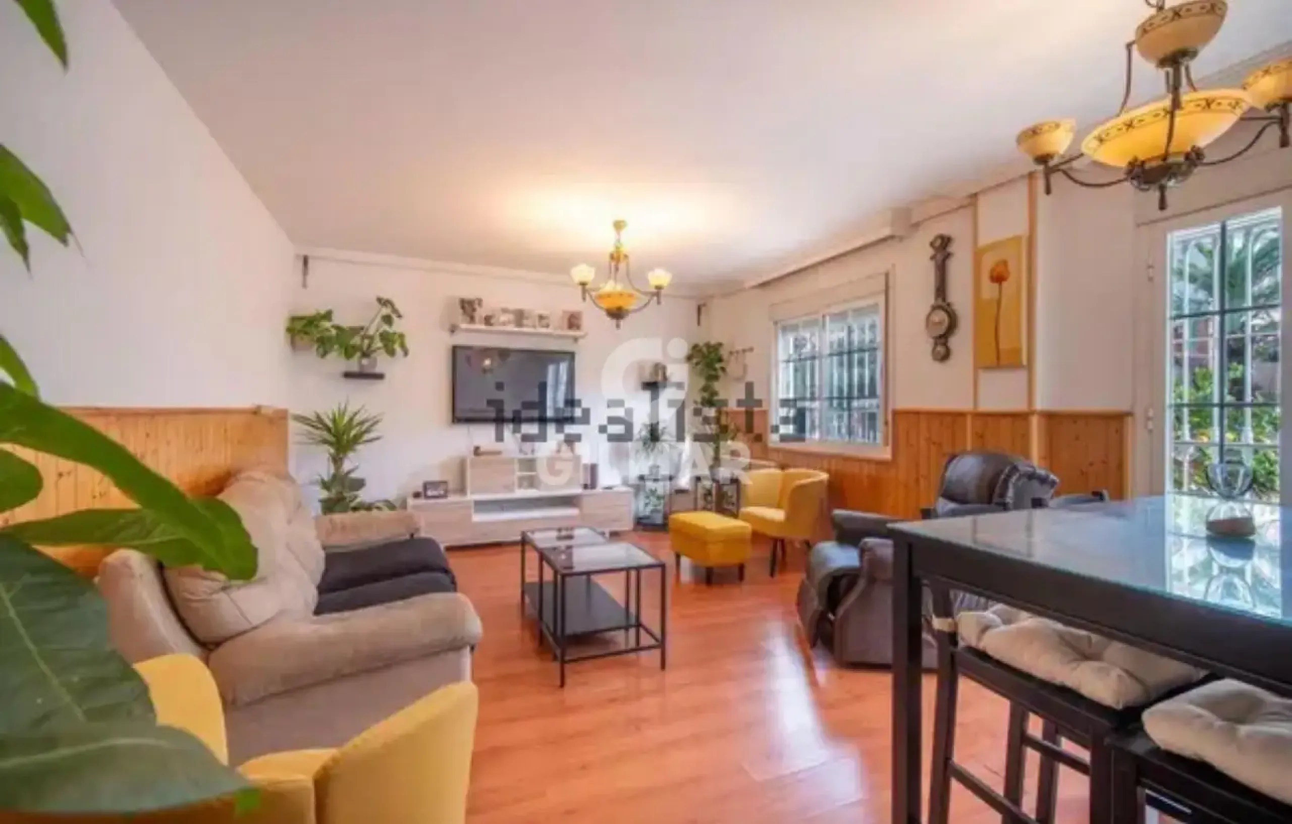 Chalet Pareado en Puerto de la Torre - Málaga