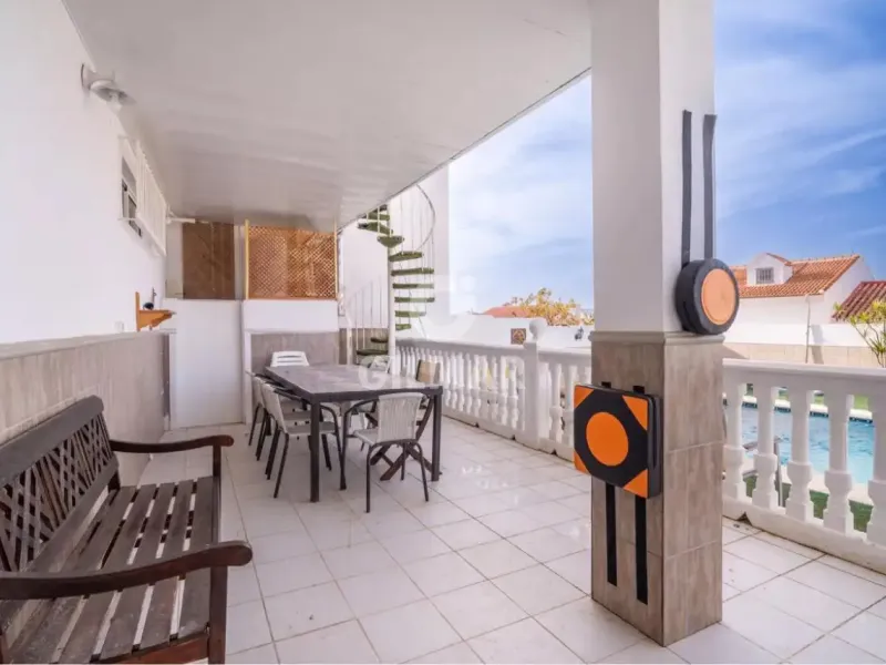 Chalet Pareado en Puerto de la Torre - Málaga