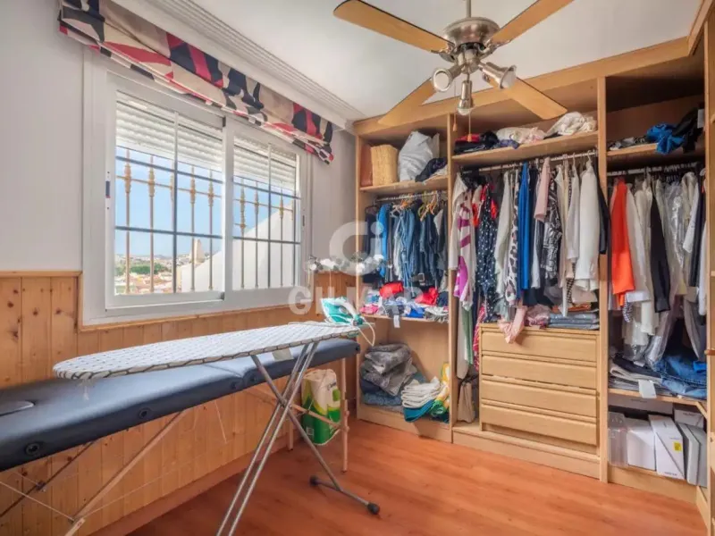 Chalet Pareado en Puerto de la Torre - Málaga