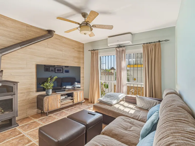 Well Presented Corner Townhouse in Las Lagunas de Mijas