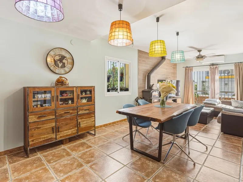 Well Presented Corner Townhouse in Las Lagunas de Mijas