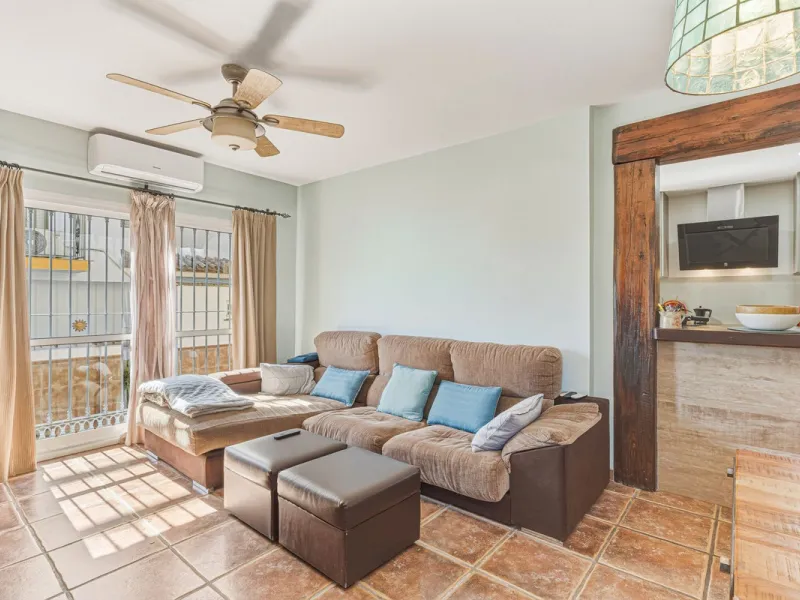 Well Presented Corner Townhouse in Las Lagunas de Mijas