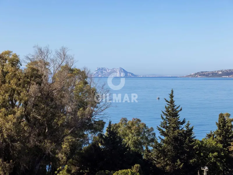 Chalet Adosado en Estepona - Málaga