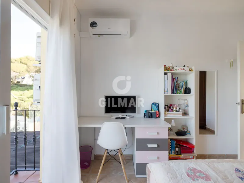 Chalet Adosado en Estepona - Málaga